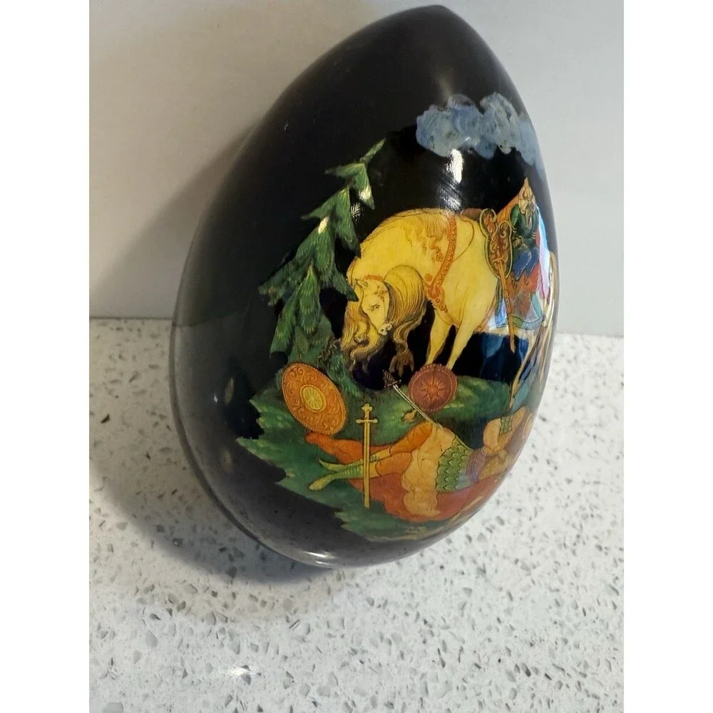 Vintage Russian Hand painted Lacquer Wooden Egg Fairytale Scene Signed 4